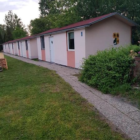 Napraforgo Apartmanok Balatonfůzfő Zewnętrze zdjęcie